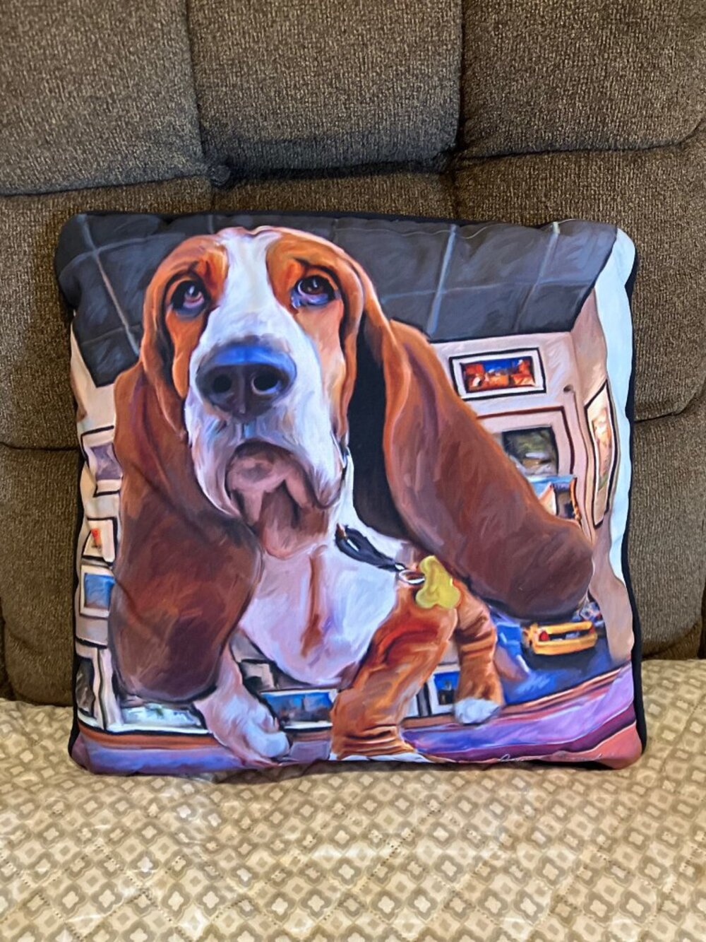 Accent Pillow Basset Hound Dog 16" Robert McClintock Art Excellent Condition USA